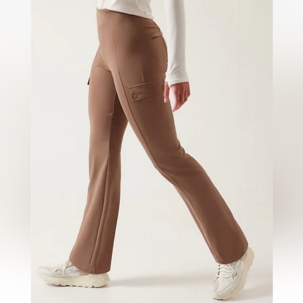 Athleta Delancey Straight Cargo Pants Tan Size 3X